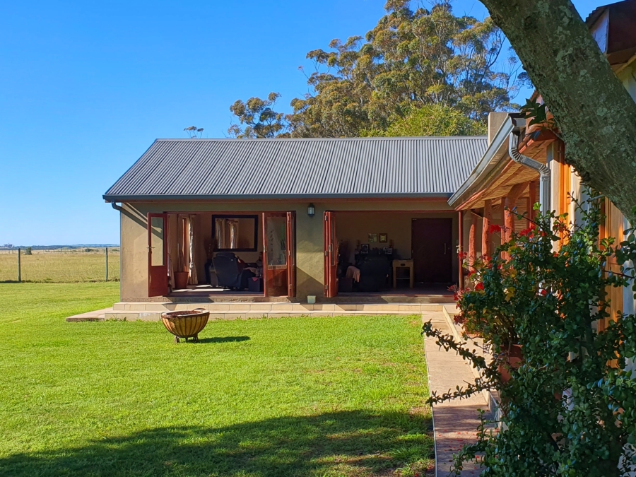 5 Bedroom Property for Sale in Grahamstown Central Eastern Cape